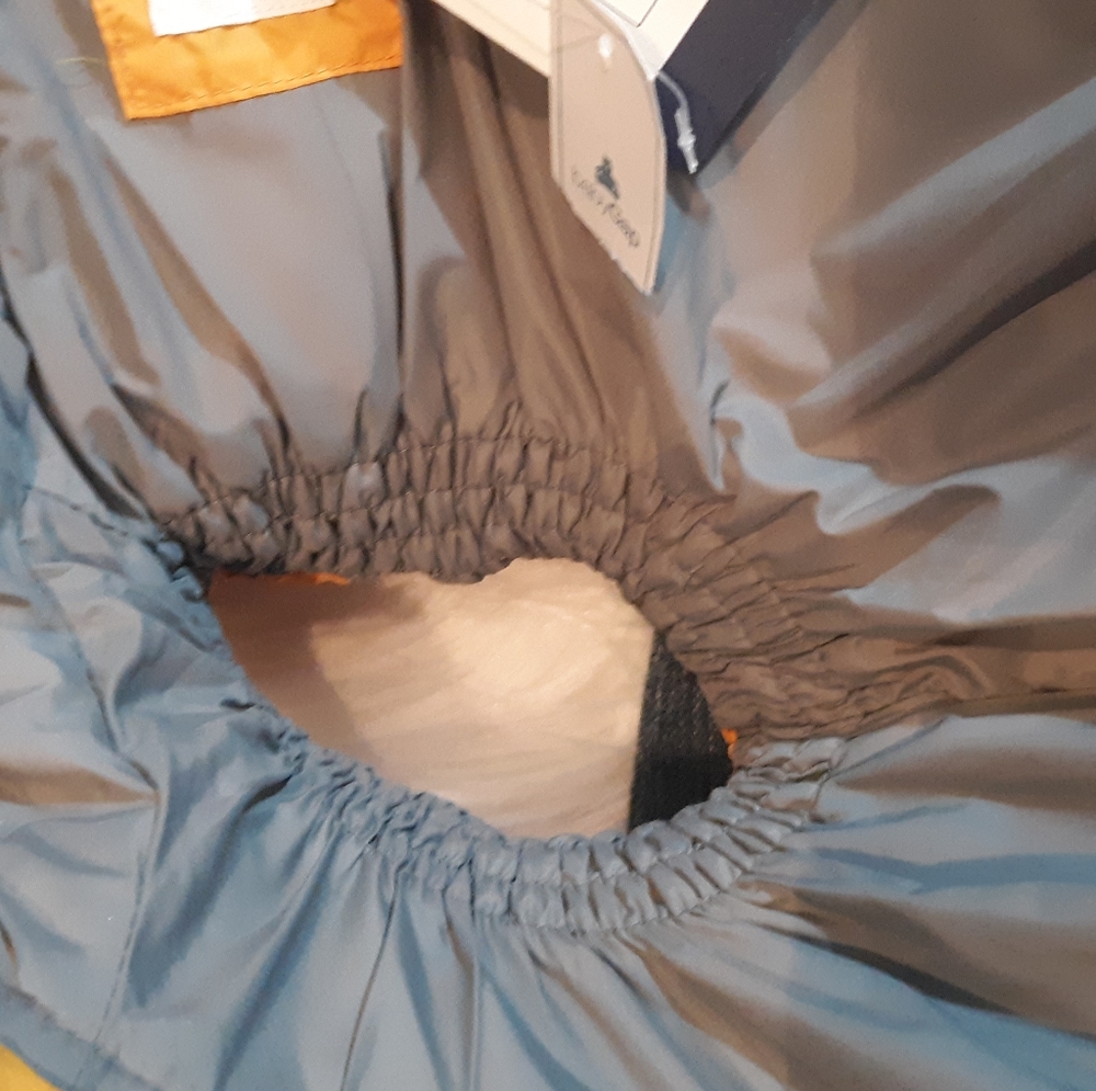 GAP Vest - Picture 6 of 6